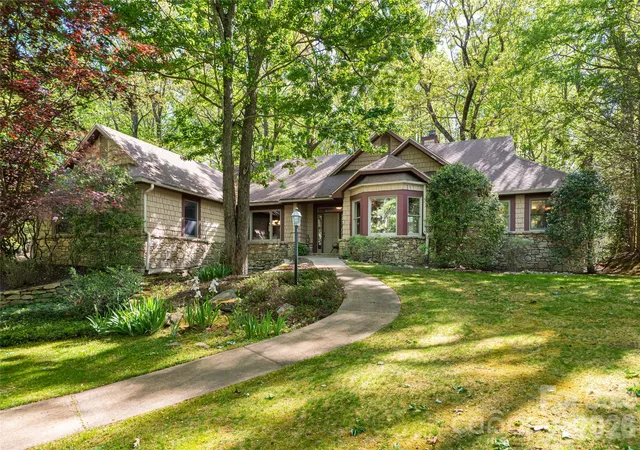 1st image of 109 Little Cherokee Rdg, Hendersonville, NC 28739 | MLS# 4374355