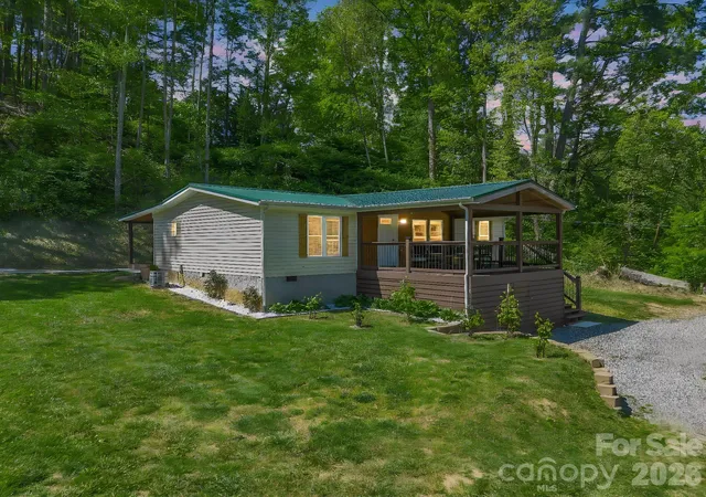 Homes for sale in Leicester, NC | 285 Dix Creek No 1 Rd, Leicester, NC 28748 | MLS# 4374452