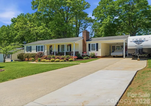 Photo 3 of Single family home for sale at 217 Hughey Dr, Gastonia, NC 28056 | MLS# 4374482 | Listing updated on 2026-08-24