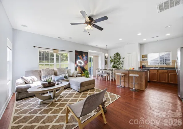 2nd image of 13508 Glasgow Green Ln, Charlotte, NC 28213 | MLS# 4374487