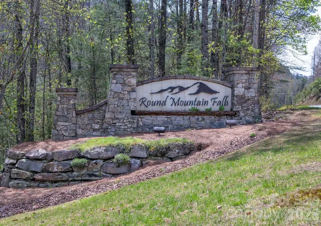 Photo 29 of Single family home for sale at 716 Peppervine Cir, Brevard, NC 28712 | MLS# 4374507 | Listing updated on 2026-09-02