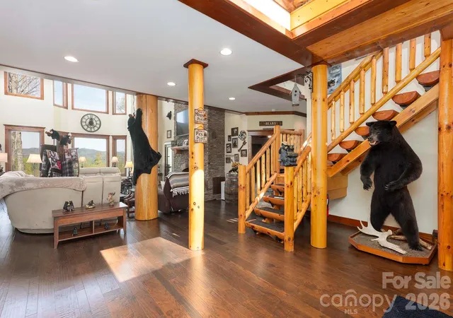 Photo 4 of Single family home for sale at 716 Peppervine Cir, Brevard, NC 28712 | MLS# 4374507 | Listing updated on 2026-09-02
