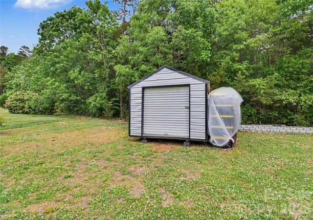 38th image of 6225 Sid Crane Dr, Charlotte, NC 28216 | MLS# 4374536