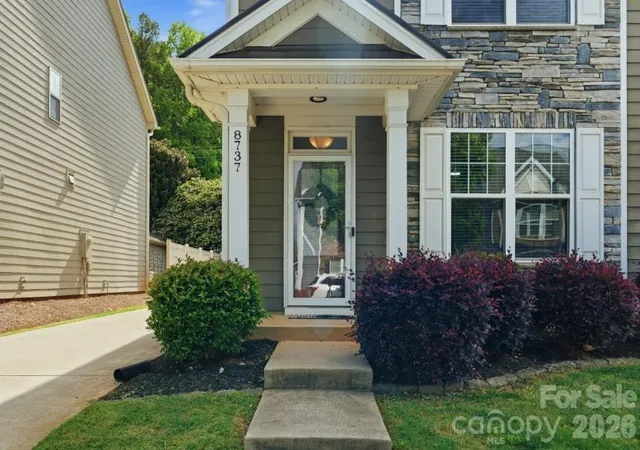 3rd image of 8737 Aspinwall Dr, Charlotte, NC 28216 | MLS# 4374537