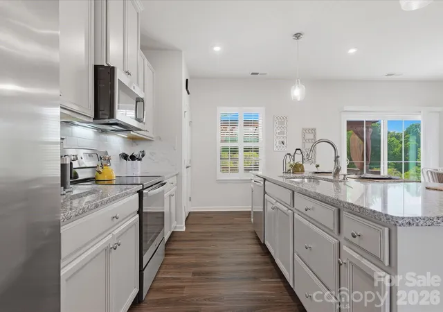 Photo 3 of Townhouse for sale at 2527 Grantham Pl Dr, Fort Mill, SC 29715 | MLS# 4374538 | Listing updated on 2026-10-21
