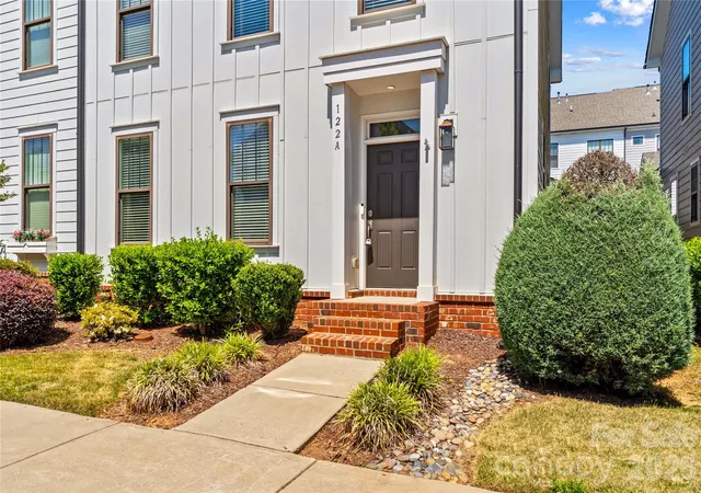 Photo 2 of Townhouse for sale at 122 Mint Ave #A, Mooresville, NC 28117 | MLS# 4374548 | Listing updated on 2026-09-23