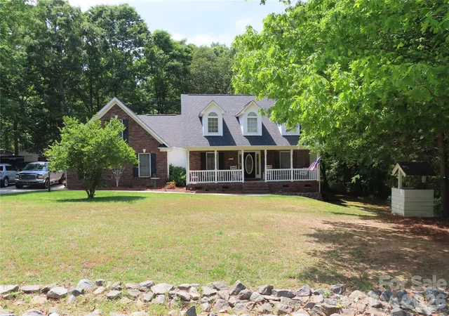 Homes for sale in York, SC | 300 Tradewinds Ln, York, SC 29745 | MLS# 4374556