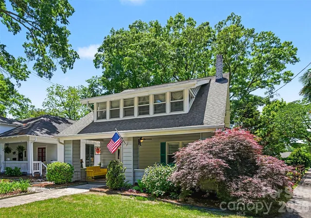 Homes for sale in Gastonia, NC | 415 W 5th Ave, Gastonia, NC 28052 | MLS# 4374559