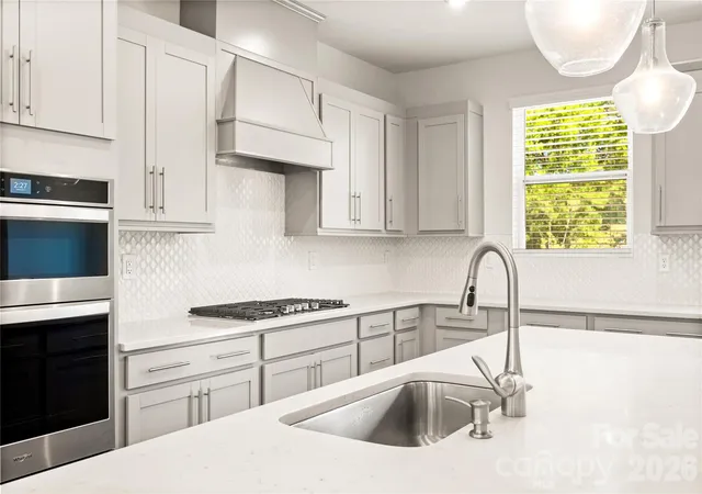 Photo 4 of Townhouse for sale at 1658 Unison Dr, Charlotte, NC 28262 | MLS# 4374592 | Listing updated on 2026-10-24