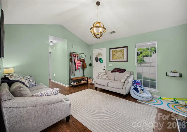 Photo 2 of Single family home for sale at 552 Chase Brk Dr, Rock Hill, SC 29732 | MLS# 4374612 | Listing updated on 2026-08-04