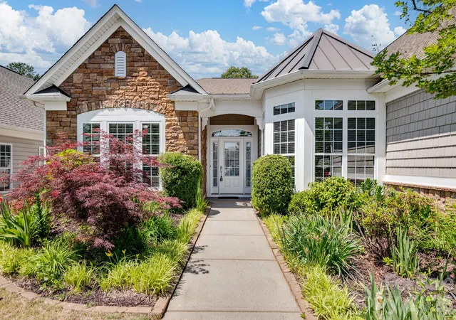 Photo 3 of Single family home for sale at 2818 Mandarin St, Fort Mill, SC 29707 | MLS# 4374619 | Listing updated on 2026-04-30
