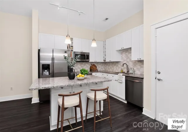 5th image of 716 N Davidson St, Charlotte, NC 28202