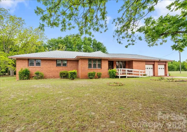 Homes for sale in Darlington, SC | 1444 Society Hill Rd, Darlington, SC 29540 | MLS# 4374686
