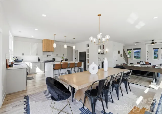 Photo 4 of Single family home for sale at 2629 Phillips Ave, Charlotte, NC 28208 | MLS# 4374695 | Listing updated on 2026-09-30