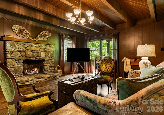 Photo 3 of Single family home for sale at 155 Spivey Mountain Rd, Asheville, NC 28806 | MLS# 4374697 | Listing updated on 2026-09-23