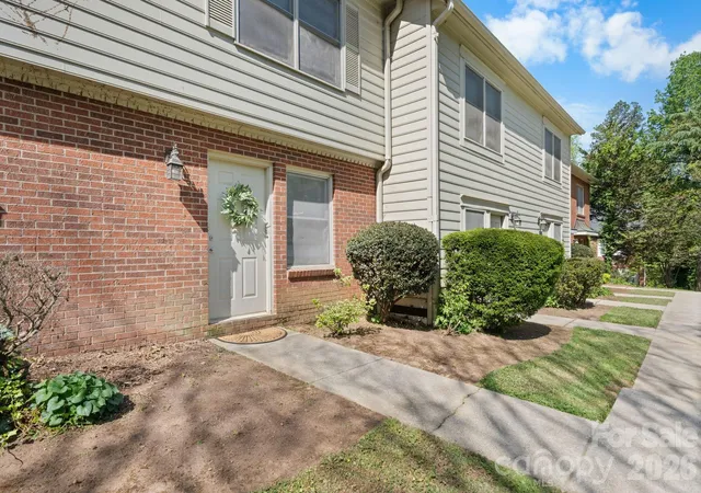 2nd image of 239 13th Avenue Pl Nw #6, Hickory, NC 28601 | MLS# 4374704