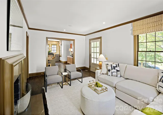 Photo 3 of Single family home for sale at 208 Wales Ave, Charlotte, NC 28209 | MLS# 4374743 | Listing updated on 2026-10-31