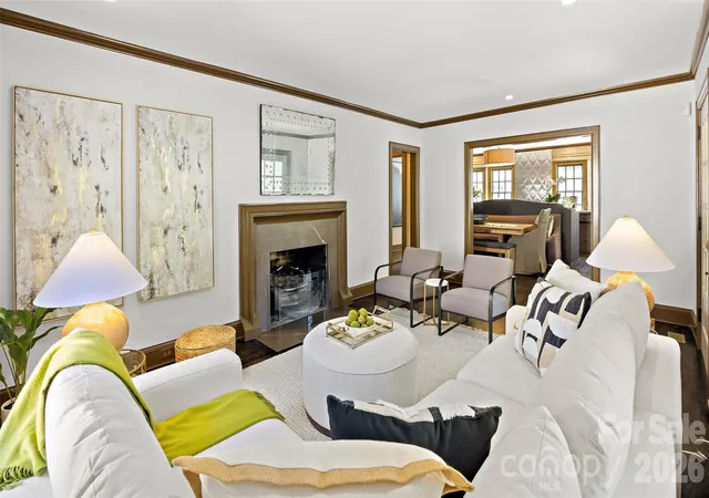 Photo 4 of Single family home for sale at 208 Wales Ave, Charlotte, NC 28209 | MLS# 4374743 | Listing updated on 2026-10-31