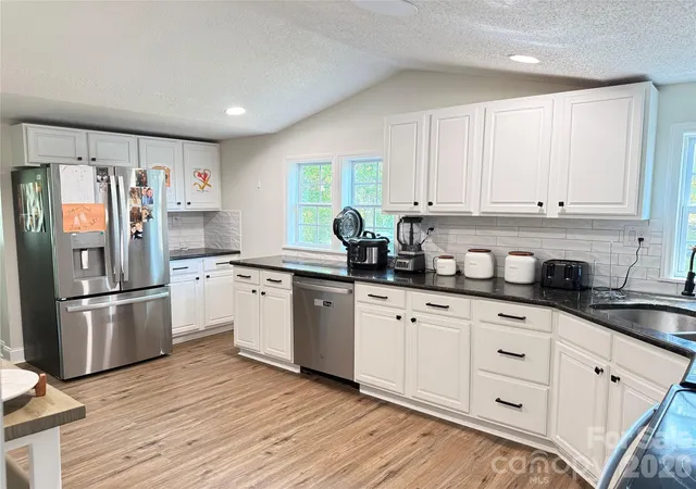 Photo 3 of Single family home for sale at 1442 Lee Pearson Rd, Granite Falls, NC 28630 | MLS# 4374752 | Listing updated on 2026-08-21