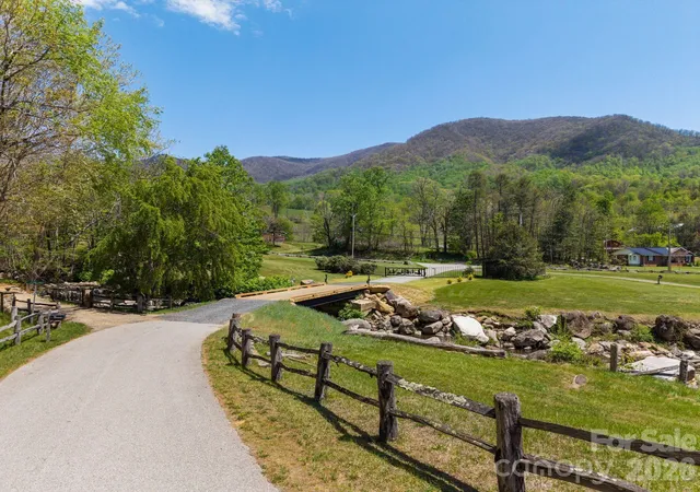 Homes for sale in Bakersville, NC | 00000 White Pine Ln #19, Bakersville, NC 28705 | MLS# 4374774