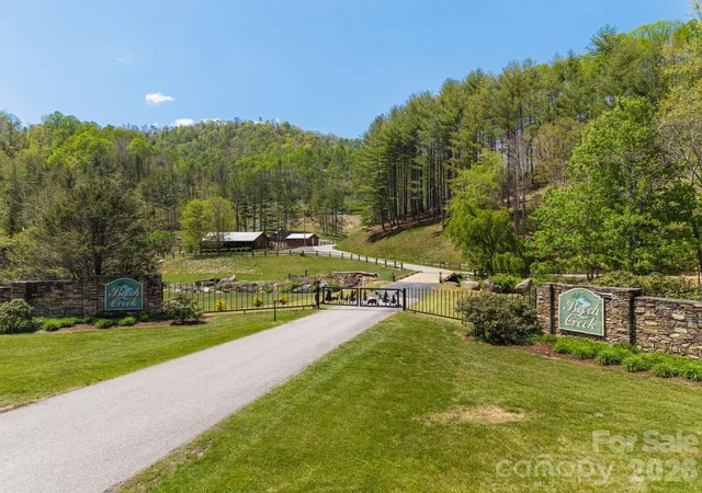 Homes for sale in Bakersville, NC | 00000 White Pine Ln #19, Bakersville, NC 28705 | MLS# 4374774