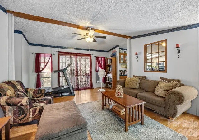 Photo 3 of Single family home for sale at 25 Weaver Ln, Black Mountain, NC 28711 | MLS# 4374835 | Listing updated on 2026-07-11