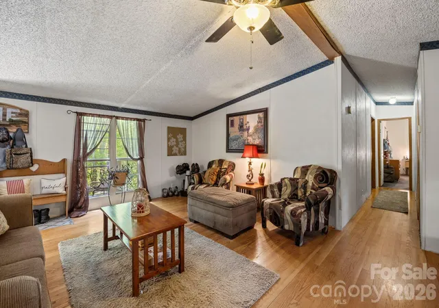 Photo 4 of Single family home for sale at 25 Weaver Ln, Black Mountain, NC 28711 | MLS# 4374835 | Listing updated on 2026-07-11