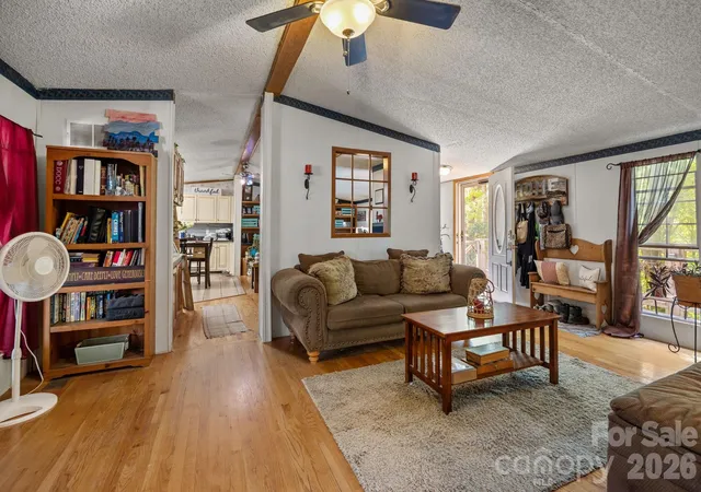 Photo 5 of Single family home for sale at 25 Weaver Ln, Black Mountain, NC 28711 | MLS# 4374835 | Listing updated on 2026-07-11