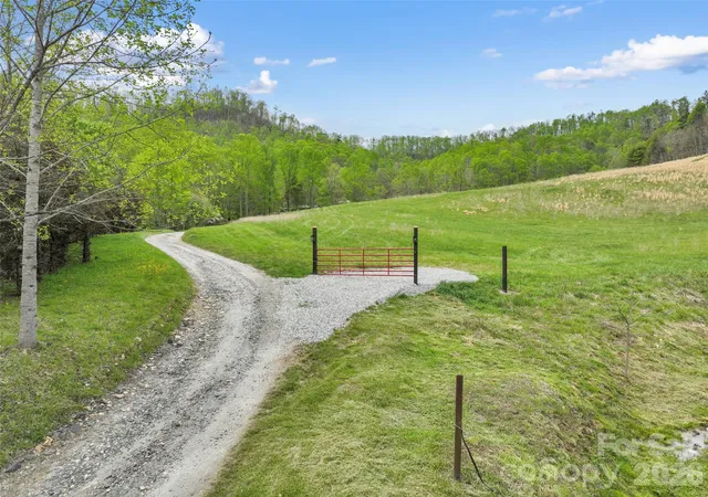 Photo 2 of Land for sale at Tbd Sierra Dr, Bakersville, NC 28705 | MLS# 4374837 | Listing updated on 2026-09-03