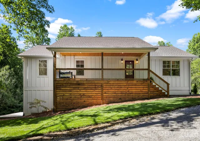 2nd image of 316 Big Raven Ln, Saluda, NC 28773 | MLS# 4374853