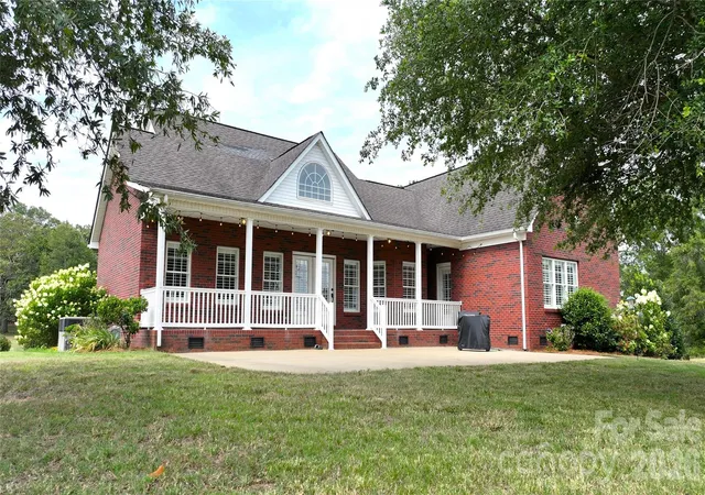 Homes for sale in Marshville, NC | 6710 Lawyers Rd E, Marshville, NC 28103 | MLS# 4374869