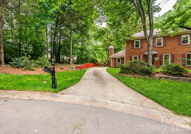 Photo 1 of Single family home for sale at 9607 Riddick Pl, Matthews, NC 28105 | MLS# 4374870 | Listing updated on 2026-08-18