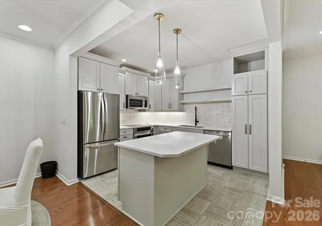 Condo for sale at 1014 Queens Rd #D, Charlotte, NC 28207 | MLS# 4374904