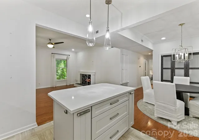 Photo 2 of Condo for sale at 1014 Queens Rd #D, Charlotte, NC 28207 | MLS# 4374904 | Listing updated on 2026-10-01