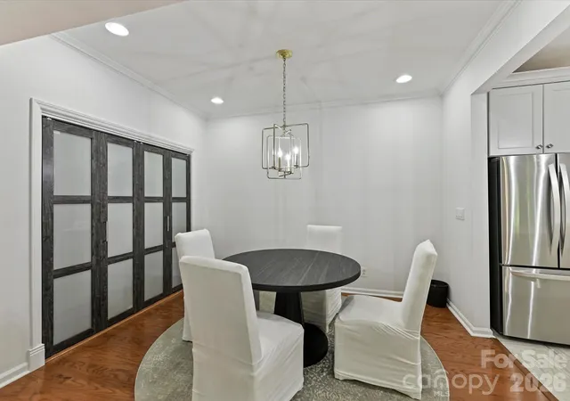 Photo 4 of Condo for sale at 1014 Queens Rd #D, Charlotte, NC 28207 | MLS# 4374904 | Listing updated on 2026-10-01