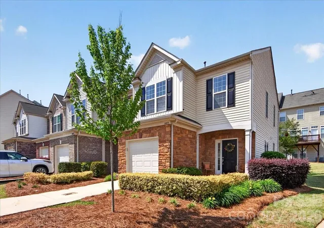 Photo 1 of Townhouse for sale at 6453 Silver Star Ln, Charlotte, NC 28210 | MLS# 4374922 | Listing updated on 2026-09-26
