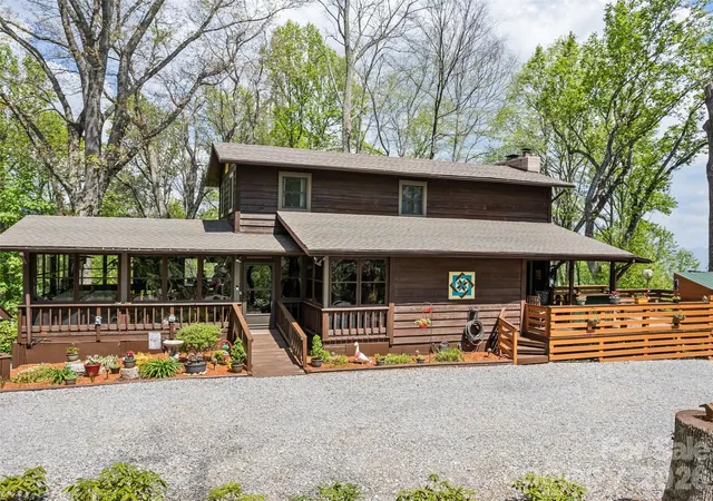 2nd image of 2863 Heath Peak Rd, Waynesville, NC 28785 | MLS# 4374933