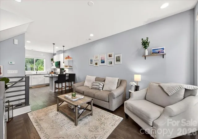 3rd image of 241 Domain Wy, Charlotte, NC 28203 | MLS# 4374972