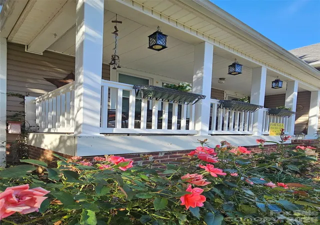 Homes for sale in Albemarle, NC | 218 Wilson St, Albemarle, NC 28001