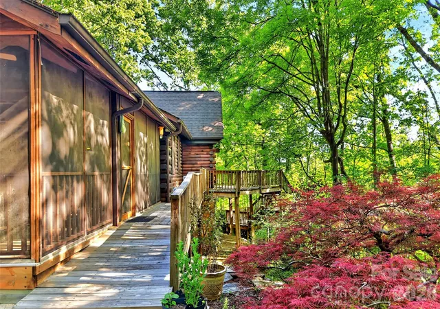 Photo 4 of Single family home for sale at 221 Hammer Holw Dr, Marion, NC 28752 | MLS# 4374999 | Listing updated on 2026-09-01