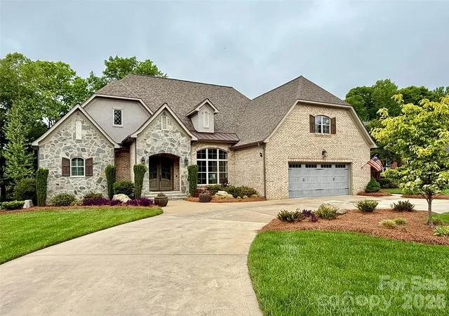 Photo 1 of Single family home for sale at 4025 Foxes Trl, Cramerton, NC 28032 | MLS# 4375005 | Listing updated on 2026-09-17