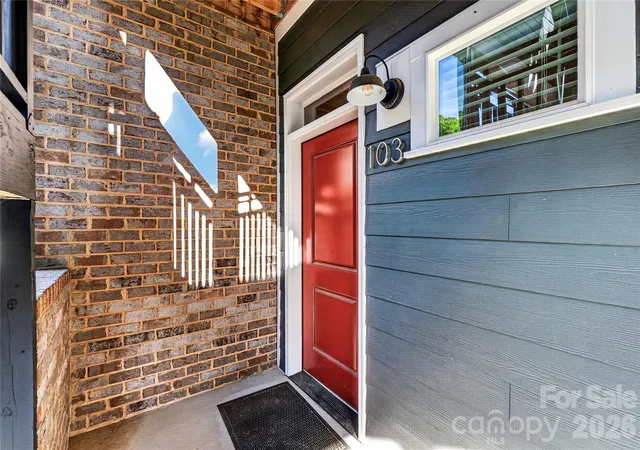 5th image of 935 Mcalway Rd, Charlotte, NC 28211