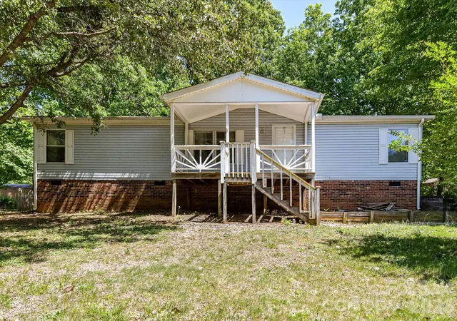 Photo 1 of Single family home for sale at 3690 Vickery Dr, Maiden, NC 28650 | MLS# 4375139 | Listing updated on 2026-09-29