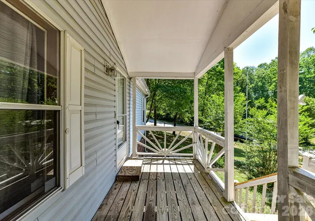 Photo 4 of Single family home for sale at 3690 Vickery Dr, Maiden, NC 28650 | MLS# 4375139 | Listing updated on 2026-09-29