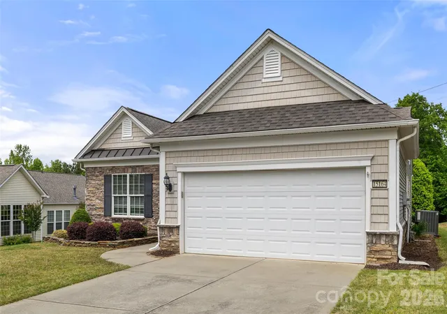 3rd image of 15164 Legend Oaks Ct, Fort Mill, SC 29707 | MLS# 4375145