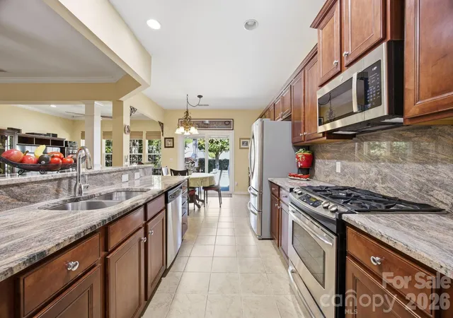 Photo 2 of Single family home for sale at 23119 Kingfisher Dr, Fort Mill, SC 29707 | MLS# 4375156 | Listing updated on 2026-10-13