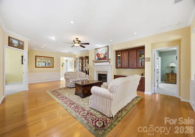 Photo 3 of Single family home for sale at 23119 Kingfisher Dr, Fort Mill, SC 29707 | MLS# 4375156 | Listing updated on 2026-10-13