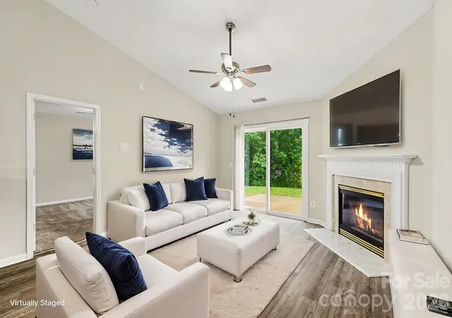 3rd image of 5132 Deerton Rd, Charlotte, NC 28269 | MLS# 4375219
