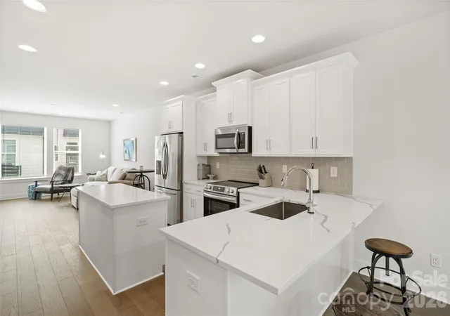 3rd image of 5040 York Park Ln, Charlotte, NC 28217 | MLS# 4375245