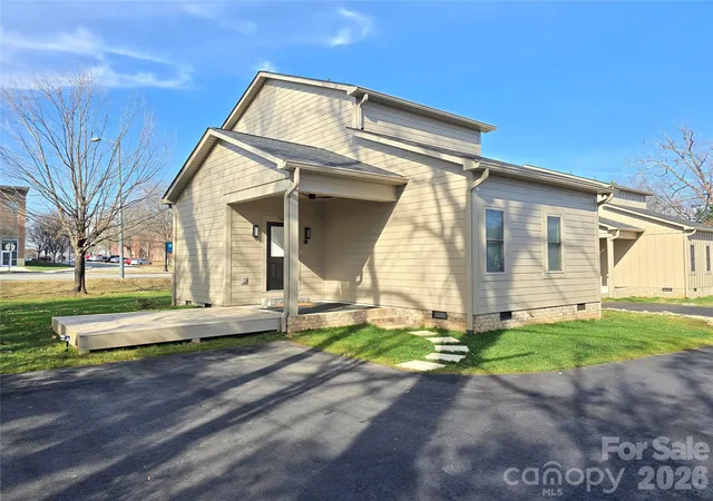 21st image of 768 8th St Ne, Hickory, NC 28601 | MLS# 4375262